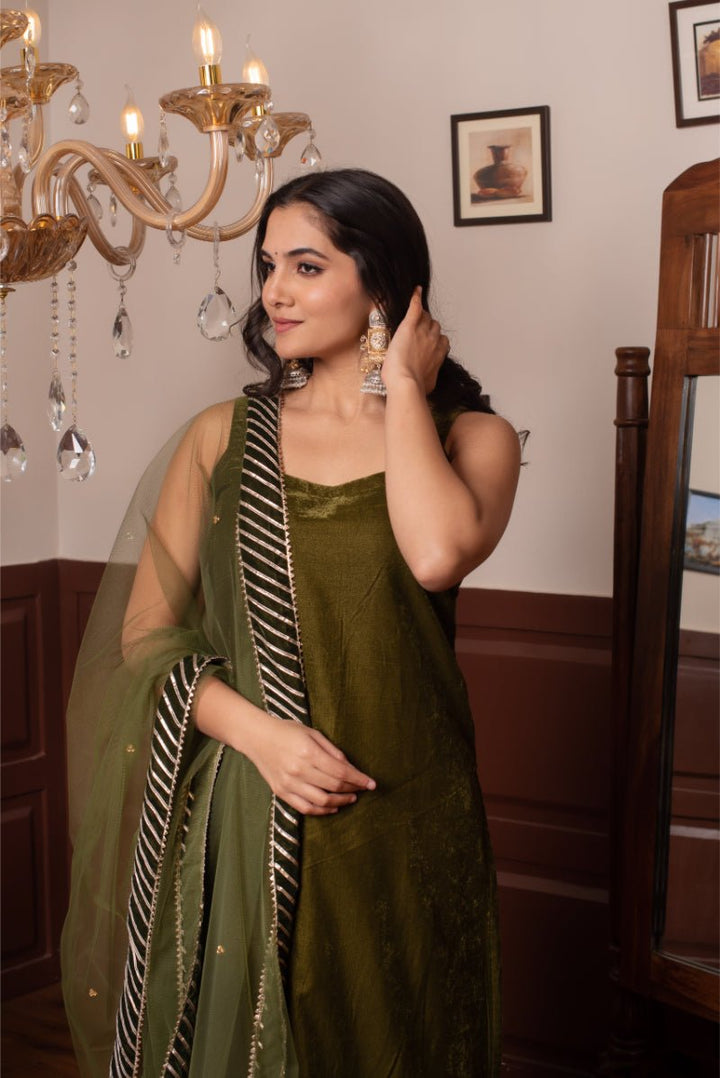 GHAZAL GREEN VELVET GOTA PATTI KURTA SET WITH SOFT NET DUPATTA - Pomcha Jaipur