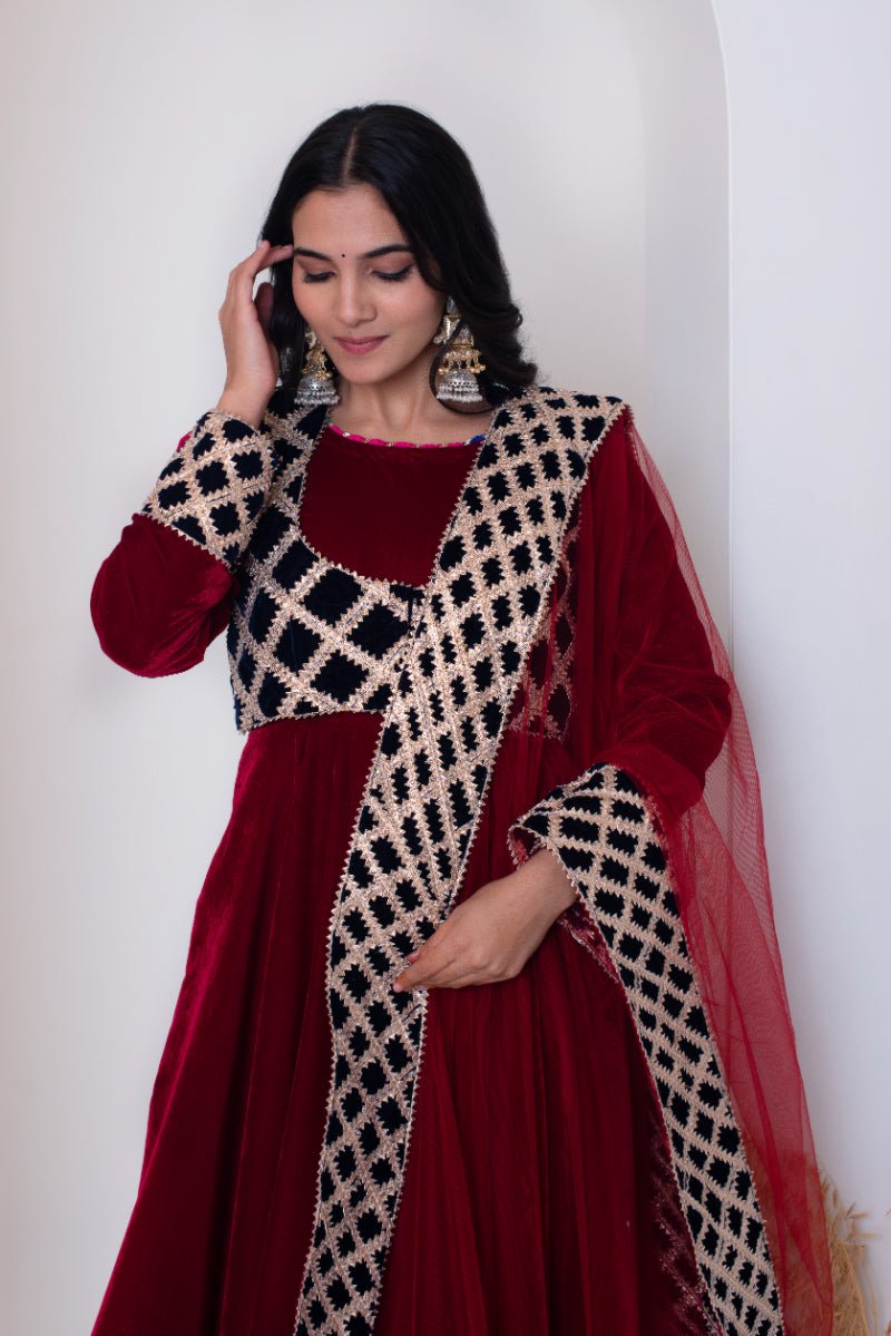 GHAZAL MAROON VELVET GOTA PATTI ANARKALI SET WITH VELVET VEST AND SOFT NET DUPATTA - Pomcha Jaipur