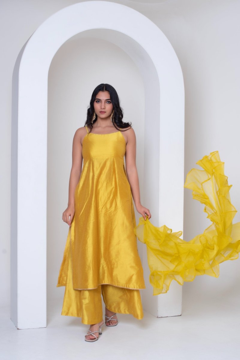 GHAZAL YELLOW COTTON SILK KURTA SET WITH FRILL ORGANZA DUPATTA - Pomcha Jaipur