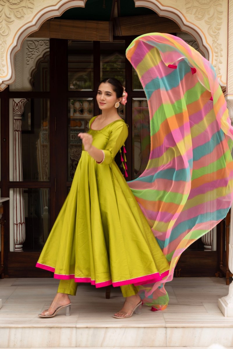 GULABI GALIYAN GULAAL GREEN TAFFETA SILK ANARKALI WITH LEHERIYA GEORGETTE DUPATTA - Pomcha Jaipur