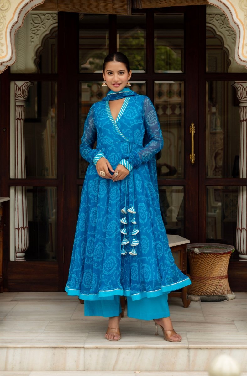 GULABI GALIYAN RANGELA BLUE BANDHEJ GEORGETTE GOTA PATTI ANGRAKHA SET - Pomcha Jaipur