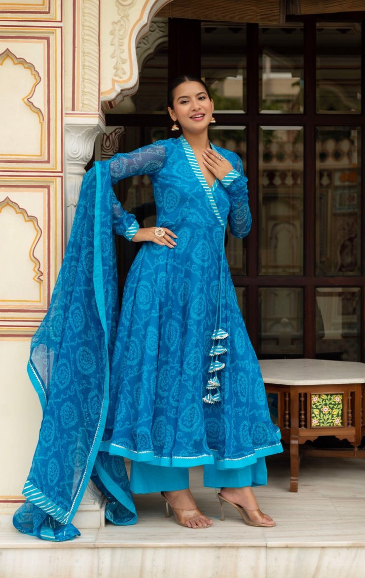 GULABI GALIYAN RANGELA BLUE BANDHEJ GEORGETTE GOTA PATTI ANGRAKHA SET - Pomcha Jaipur