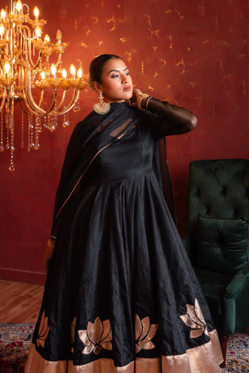 GULFIZAN BLACK GOLD MASTANI ORGANZA KALIDAR ANARKALI SUIT SET WITH ORGANZA DUPATTA - Pomcha Jaipur