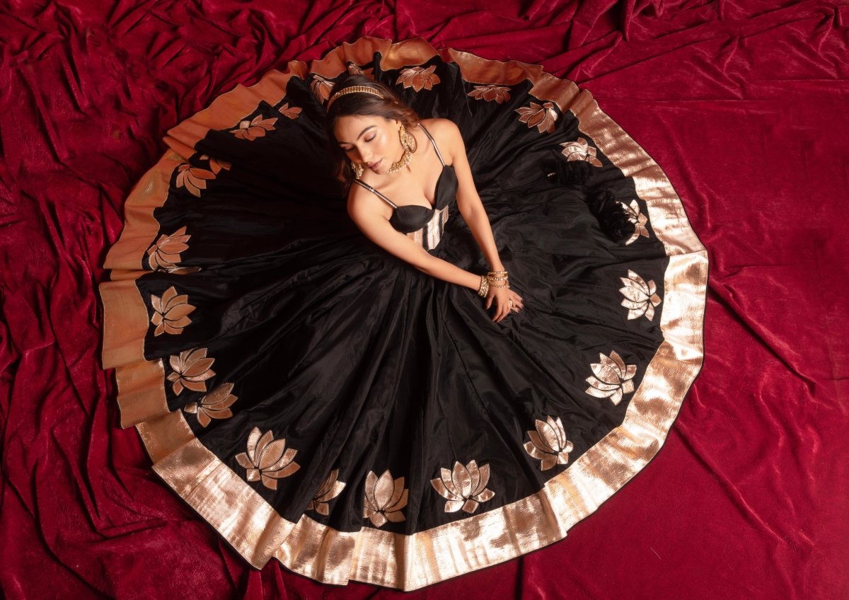 GULFIZAN BOLD BLACK ORGANZA LEHENGA WITH CORSET BLOUSE AND ORGANZA DUPATTA - Pomcha Jaipur