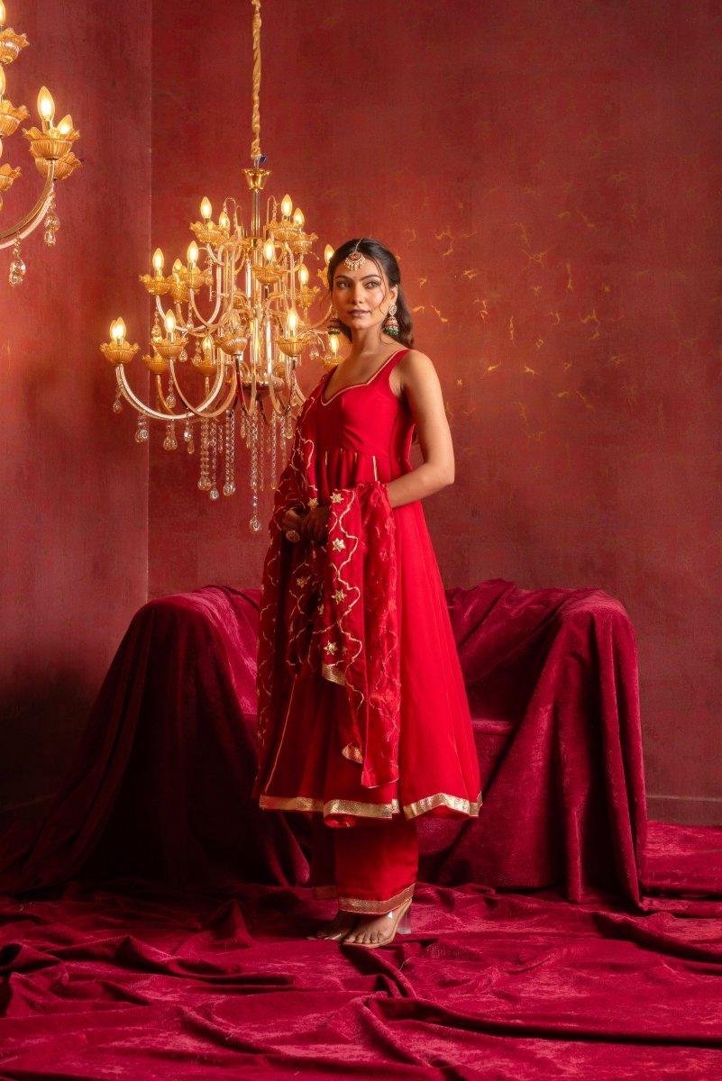 GULFIZAN CHATAK LAAL ORGANZA ANARKALI SET WITH HEAVY GOTA PATTI WORK ORGANZADUPATTA - Pomcha Jaipur