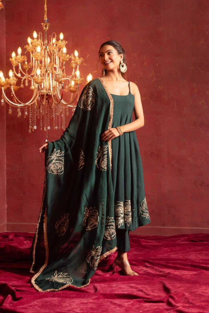 GULFIZAN GOLD ROSE EMERALD GOTA PATTI ANARKALI SET WITH ORGANZA DUPATTA - Pomcha Jaipur