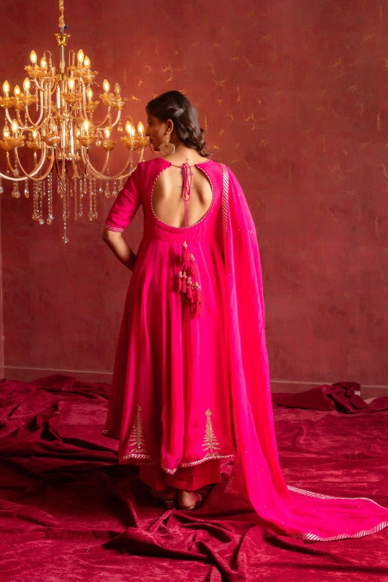 GULFIZAN RANI PINK PATAKA HAND-WORK ORGANZA ANARKALI SUIT SET WITH ORGANZA DUPATTA - Pomcha Jaipur