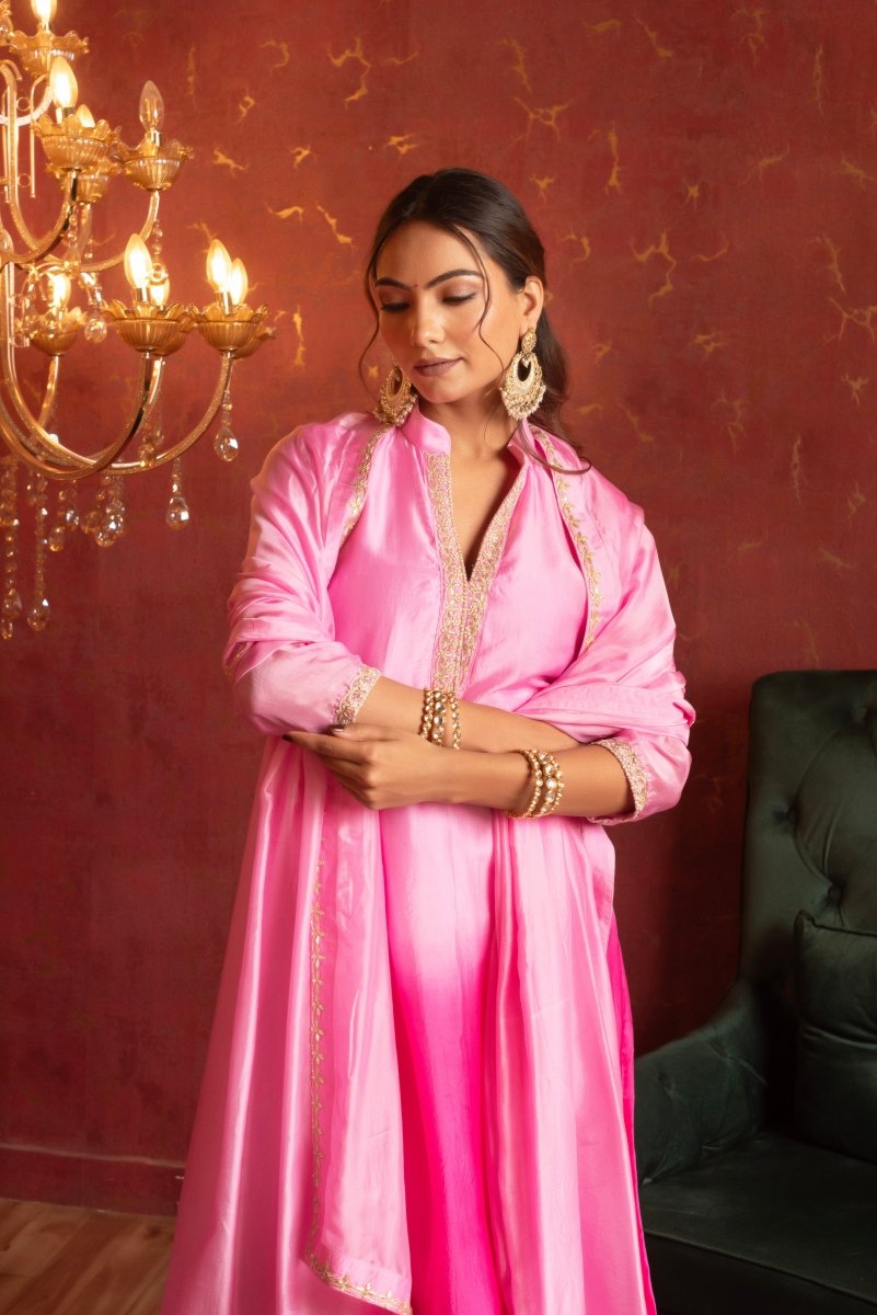 GULFIZAN SILK TWO TONE ZARDOZI HAND WORK PINK STRAIGHT SUIT SET WITH SILK DUPATTA - Pomcha Jaipur