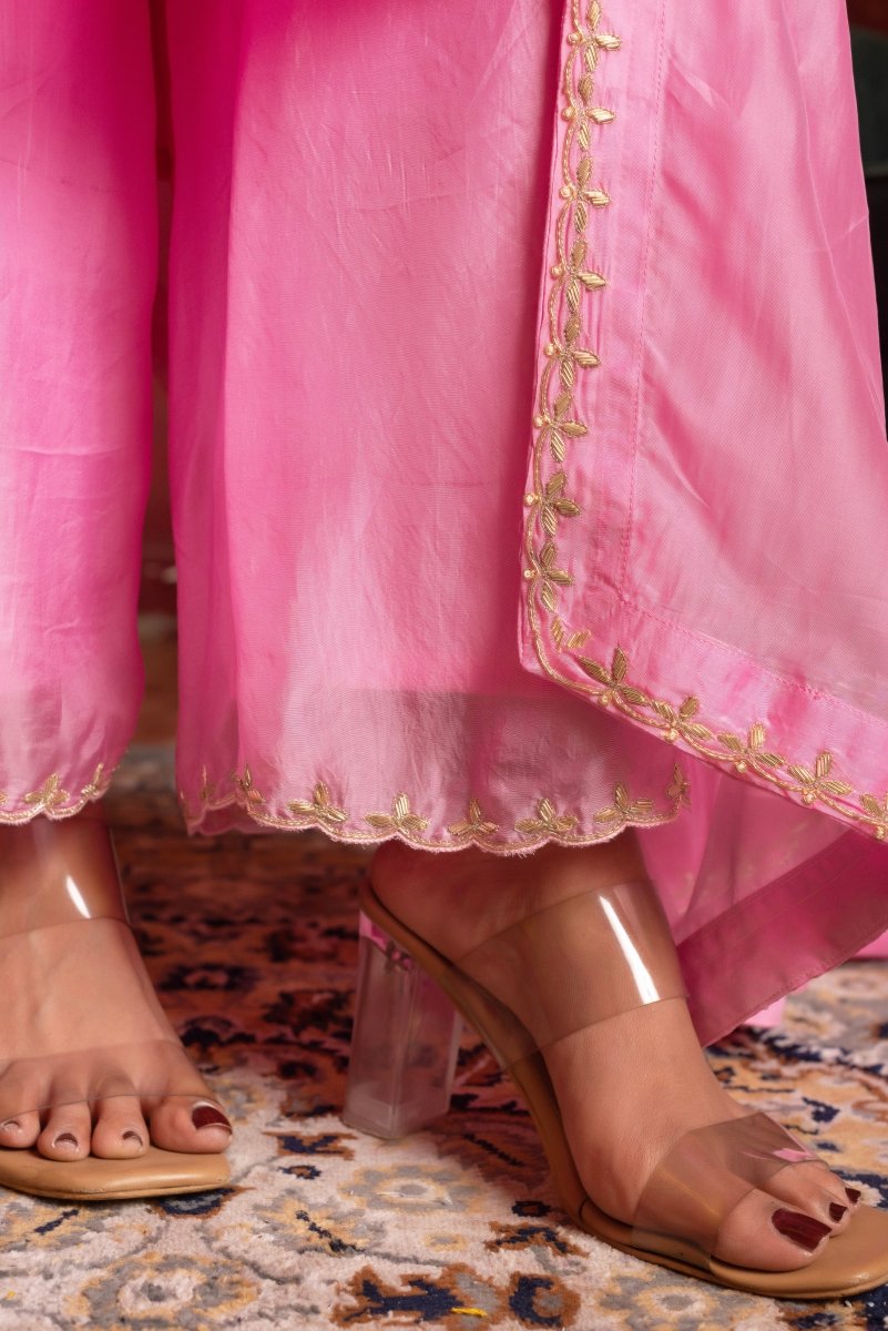 GULFIZAN SILK TWO TONE ZARDOZI HAND WORK PINK STRAIGHT SUIT SET WITH SILK DUPATTA - Pomcha Jaipur