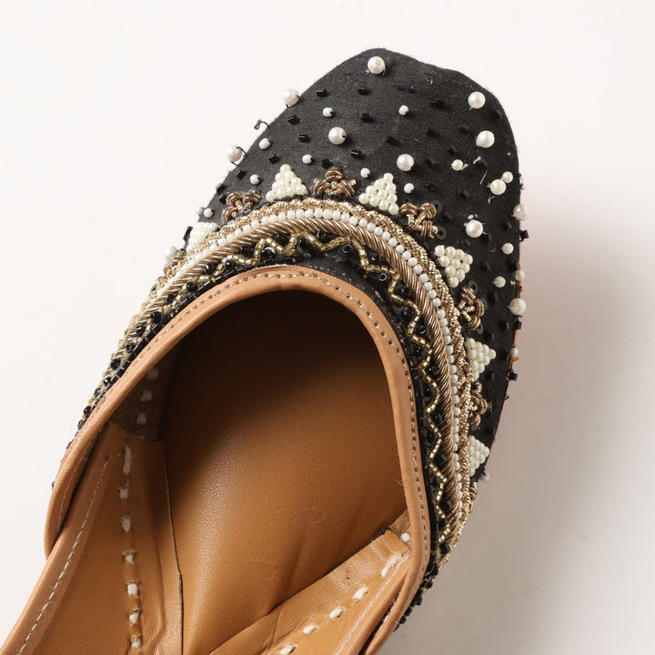 HEERIYE BLACK MOJARI - Pomcha Jaipur