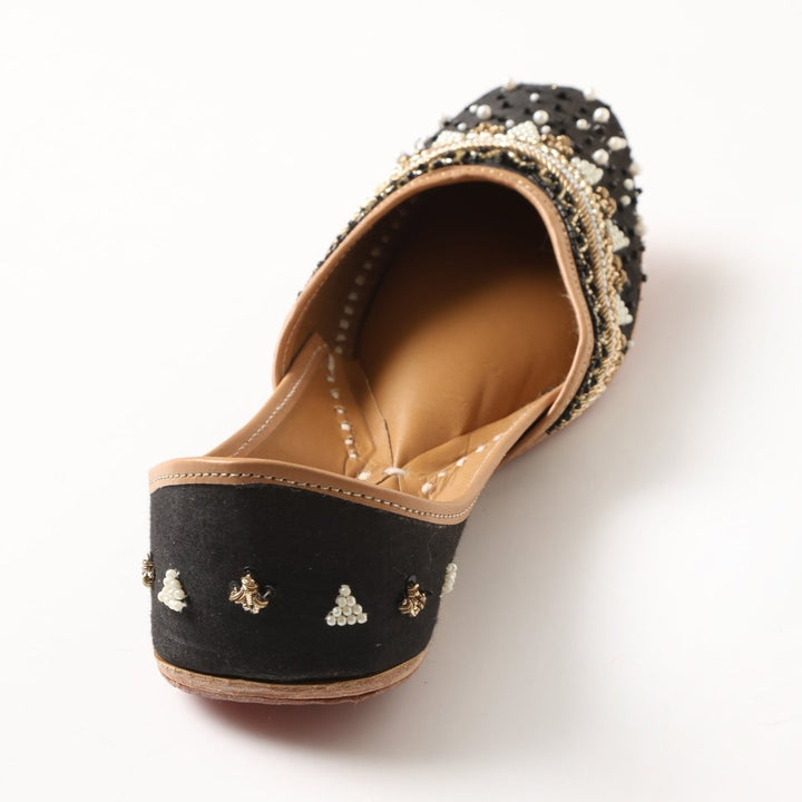 HEERIYE BLACK MOJARI - Pomcha Jaipur