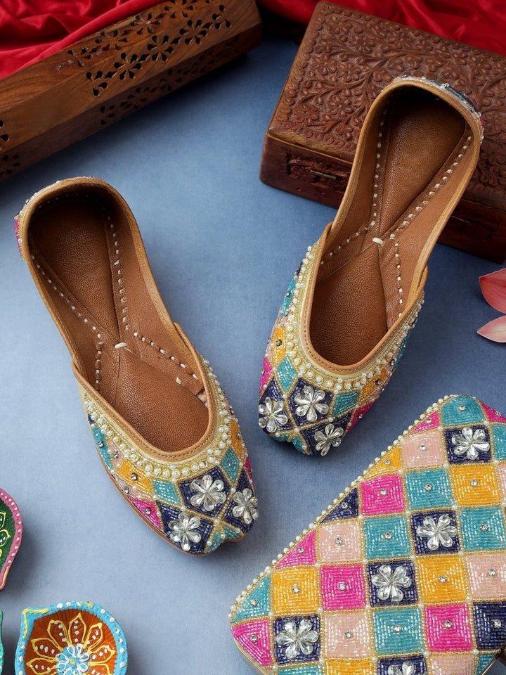 INAYA MULTICOLOR JUTTI CLUTCH COMBO - Pomcha Jaipur