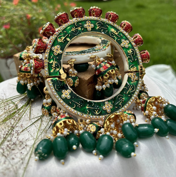 JADAU KUNDAN BANGLES WITH LATKAN - Pomcha Jaipur