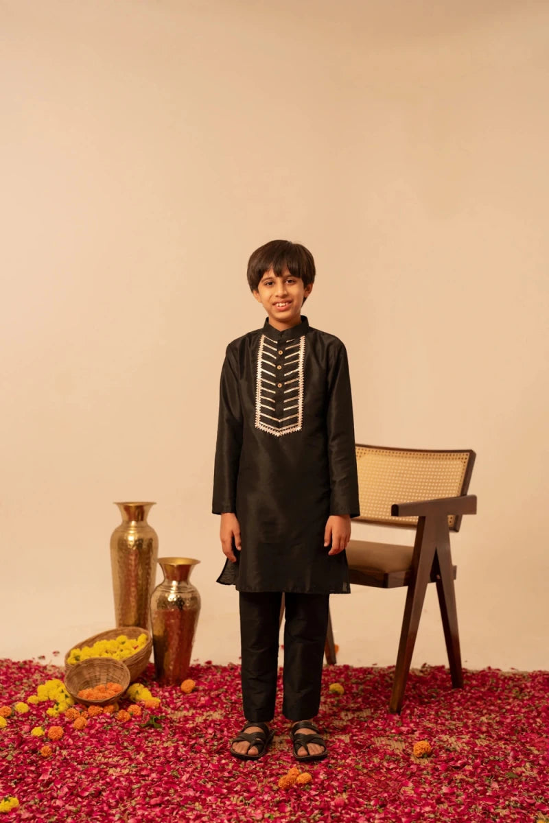 KHILKARI BLACK COTTON SILK KURTA SET - Pomcha Jaipur
