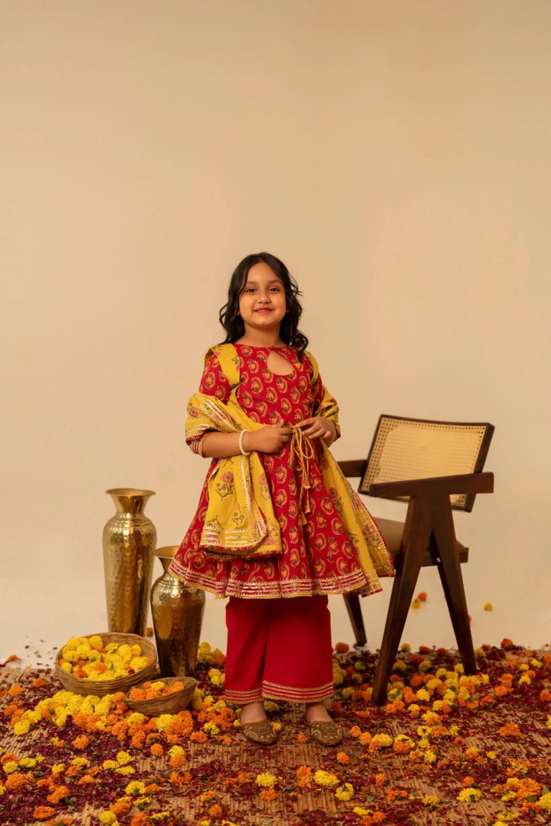 KHILKARI BUBBLY RED COTTON HAND BLOCK ANARKALI SUIT SET - Pomcha Jaipur