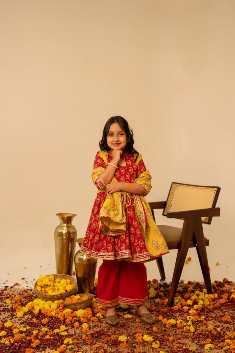 KHILKARI BUBBLY RED COTTON HAND BLOCK ANARKALI SUIT SET - Pomcha Jaipur