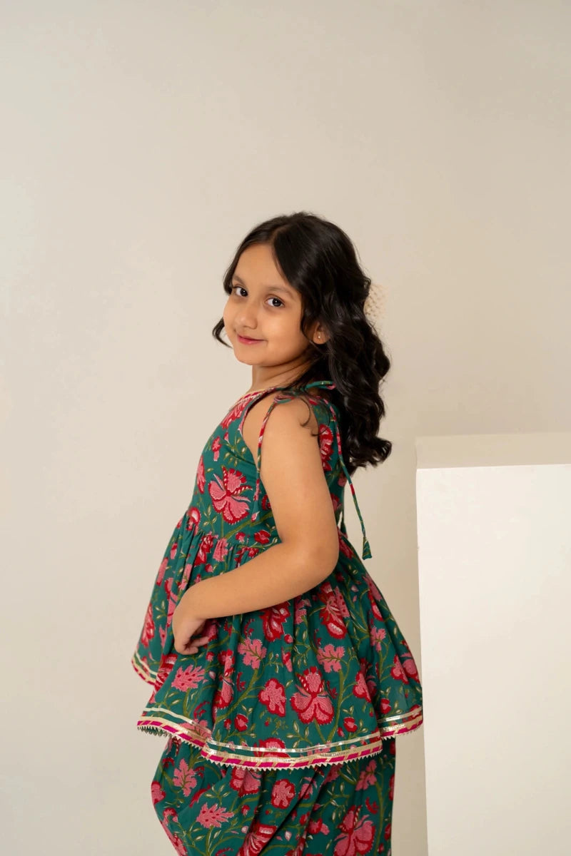 KHILKARI FLORAL COTTON KURTA DHOTI SET - Pomcha Jaipur