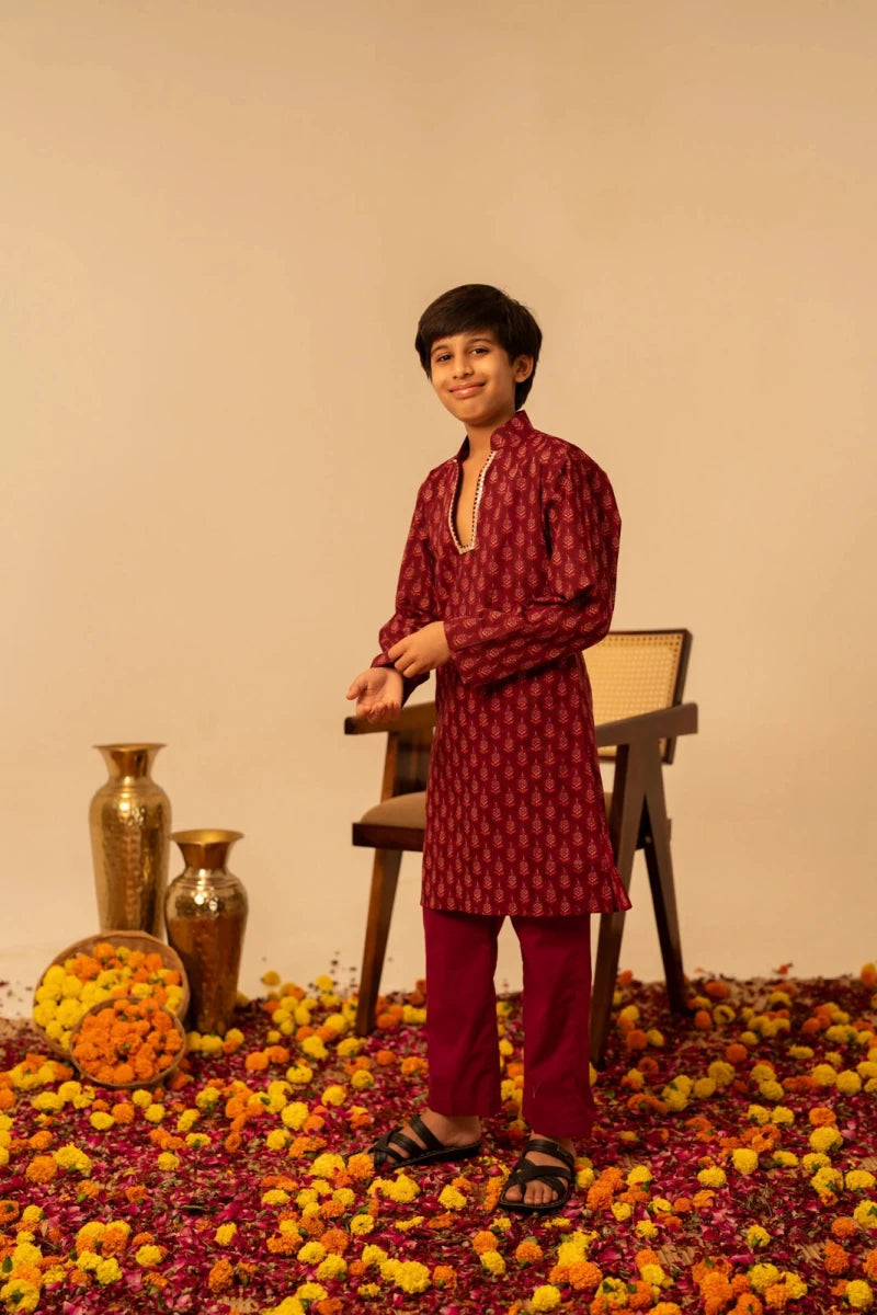 KHILKARI THE MARRON BUTI KURTA SET - Pomcha Jaipur