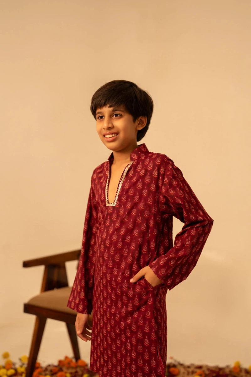 KHILKARI THE MARRON BUTI KURTA SET - Pomcha Jaipur
