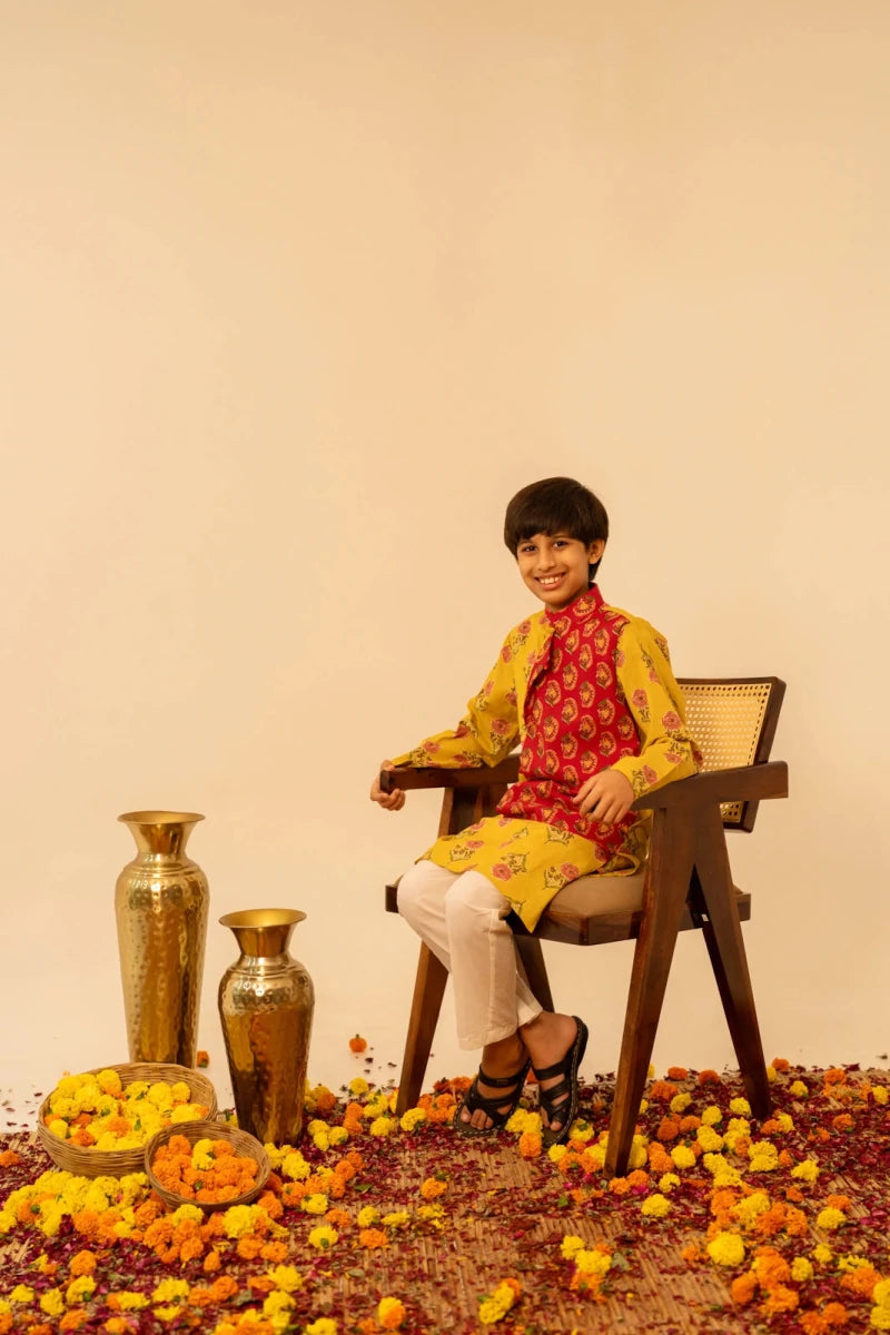 KHILKARI YELLOW BEE COTTON HAND BLOCK KURTA SET - Pomcha Jaipur