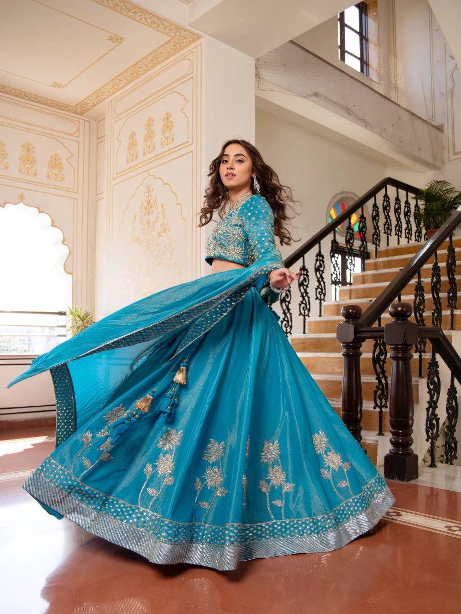 MEHFIL FIROZI MEHAR COSMOS TUBE LIGHT KARIGARI LEHENGA SET WITH DUPATTA - Pomcha Jaipur