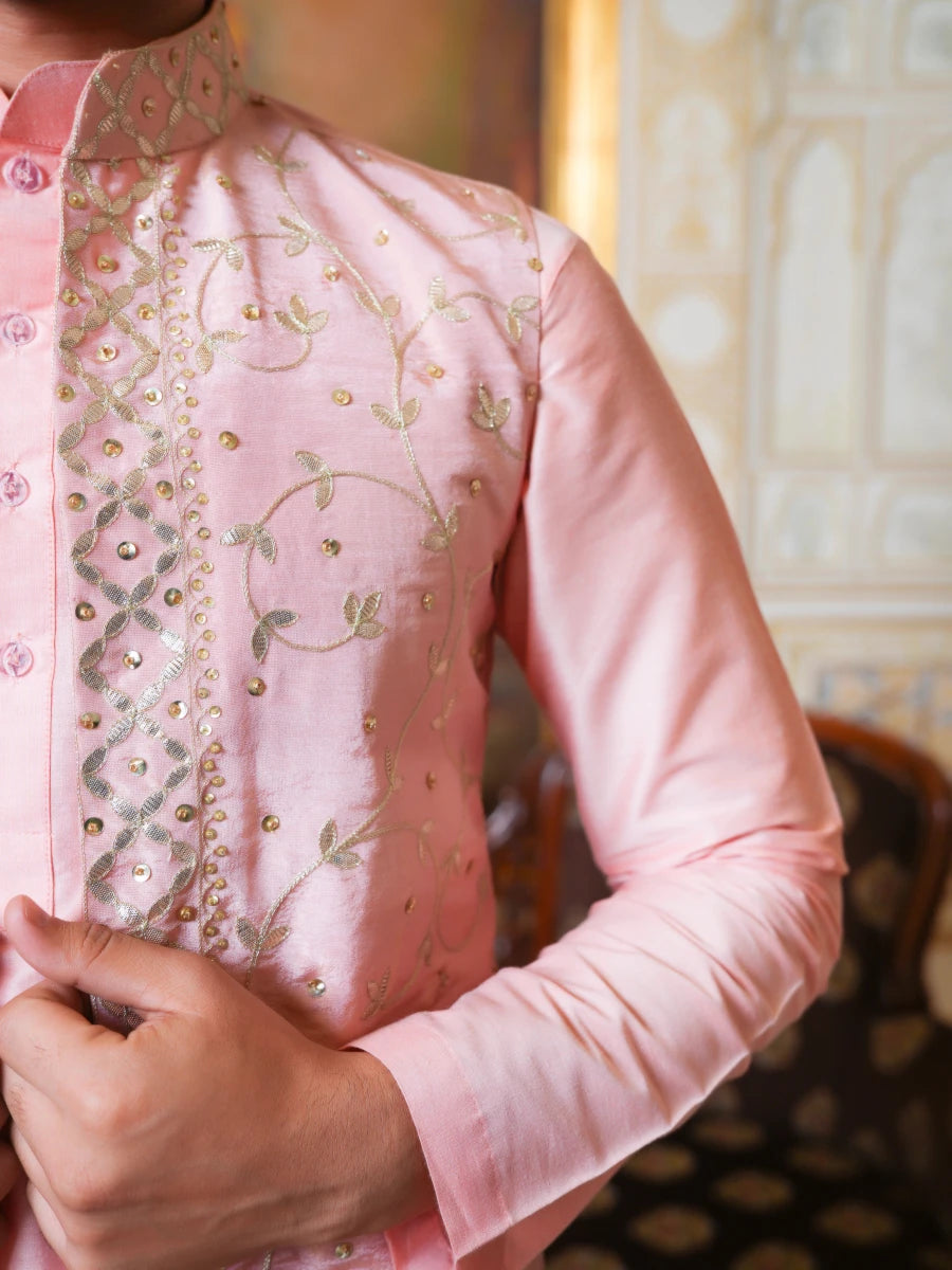MEN'S LUXE PEACH SILK KURTA SET WITH ZARDOZI HAND WORK NEHRU JACKET - Pomcha Jaipur