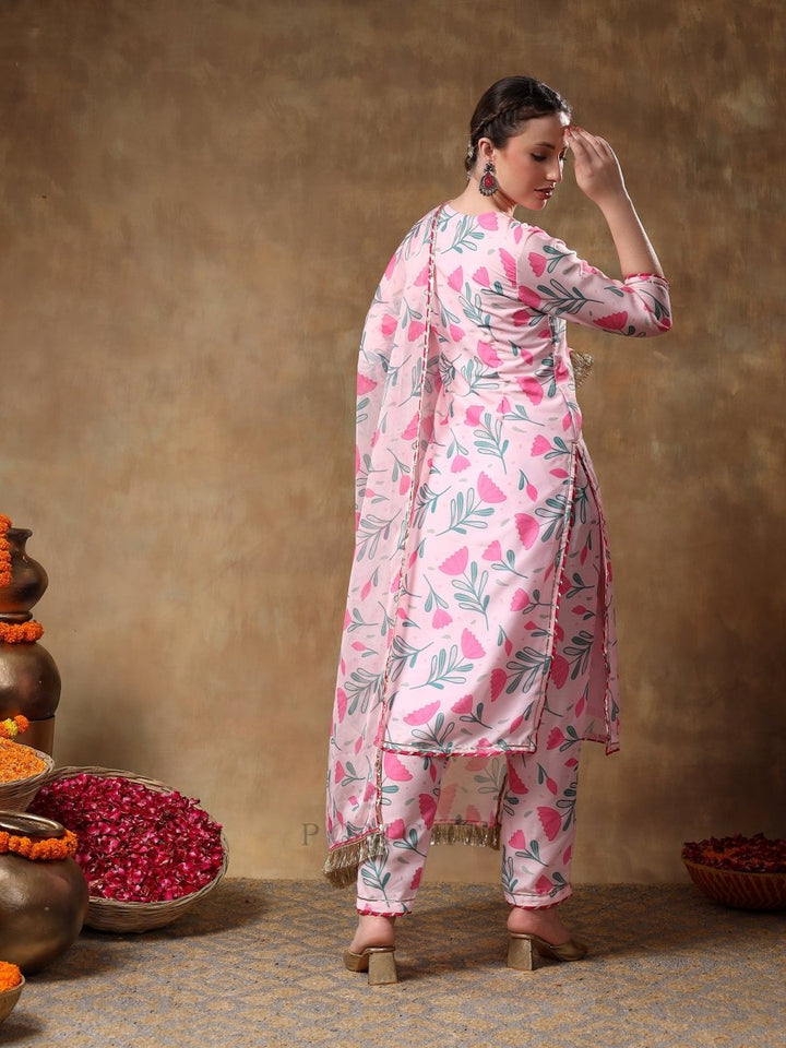 MERAKI AAMIRA PINK FLORAL MUSLIN KURTA SET WITH ORGANZA DUPATTA - Pomcha Jaipur