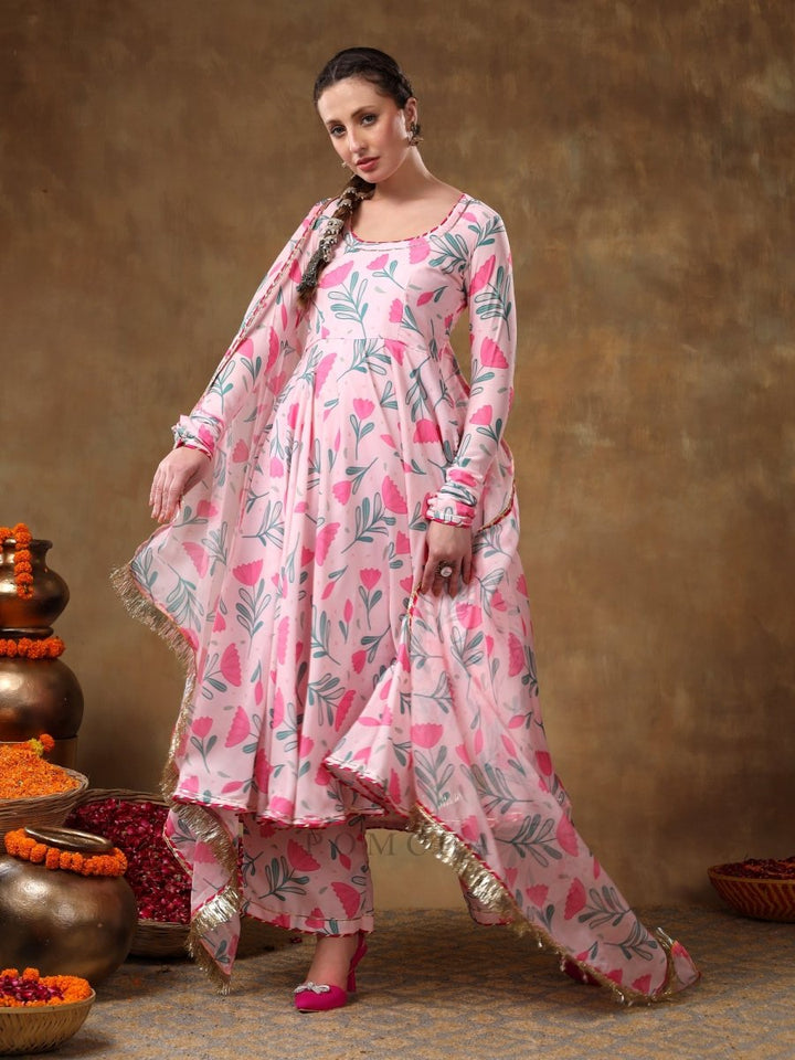 MERAKI AAMIRA PINK FLORAL MUSLIN PRINTED ANARKALI SET WITH ORGANZA DUPATTA - Pomcha Jaipur