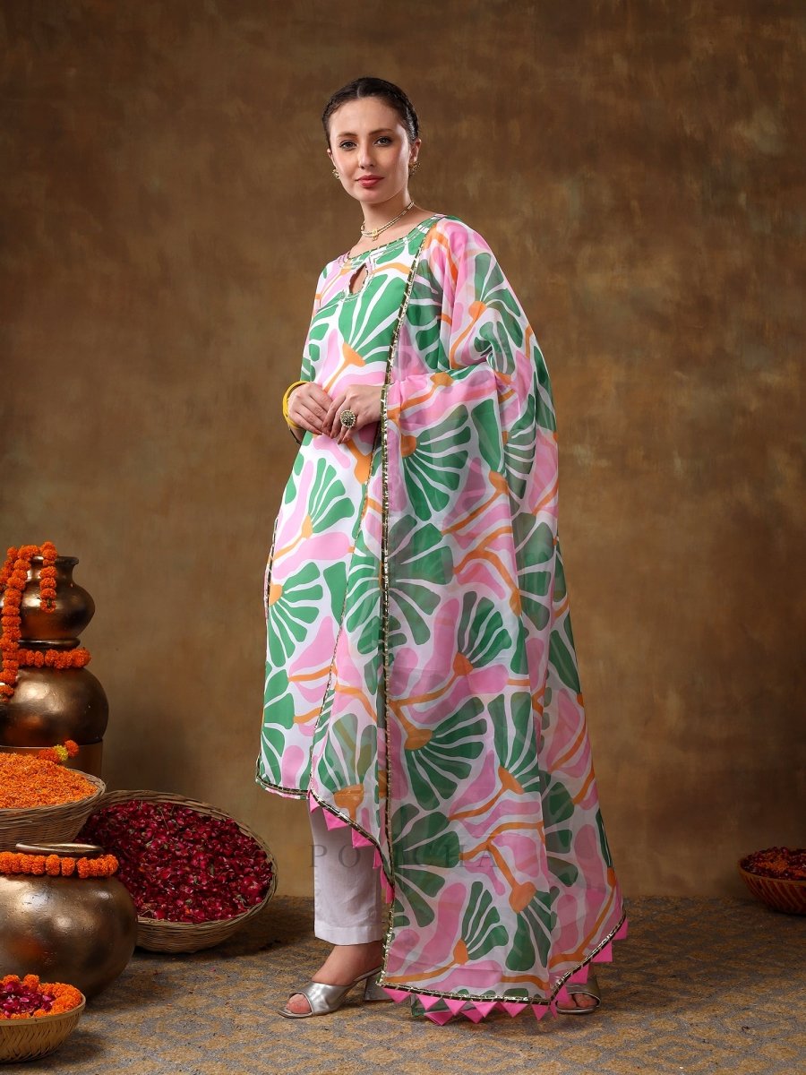 MERAKI OMERA PINK FLORAL PRINT MUSLIN KURTA SET WITH ORGANZA DUPATTA - Pomcha Jaipur