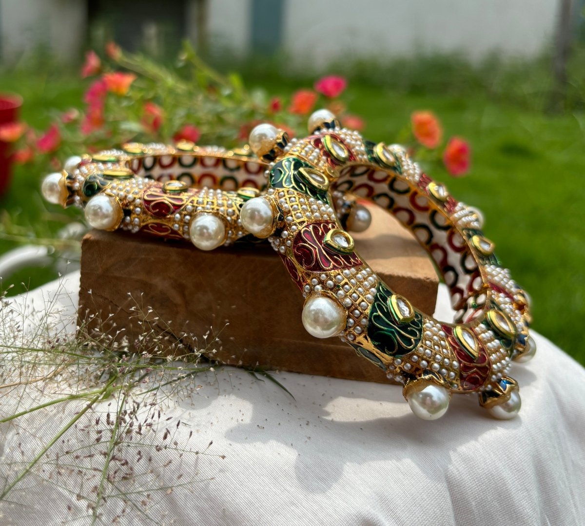 NAZAKAT KUNDAN MEENA BANGLES - Pomcha Jaipur