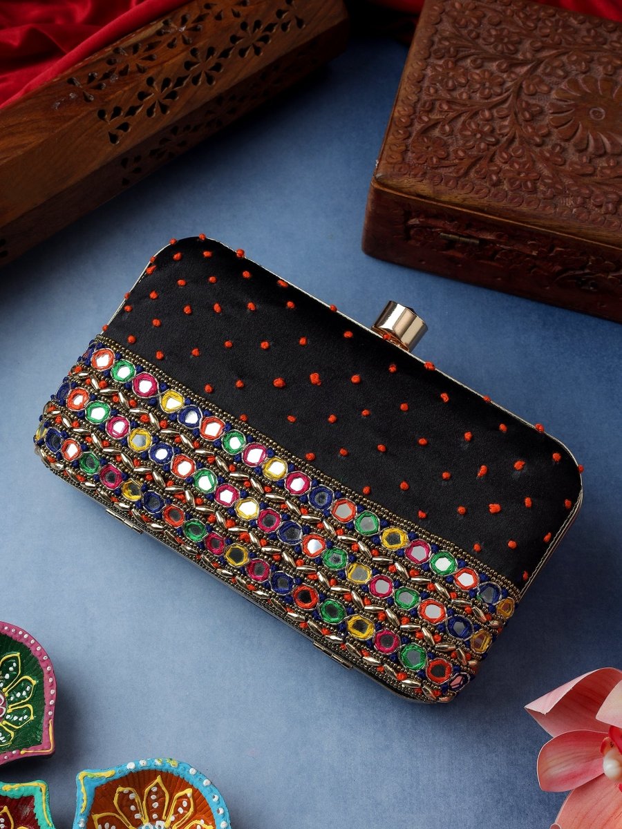NOOR BLACK MIRROR WORK JUTTI CLUTCH COMBO - Pomcha Jaipur