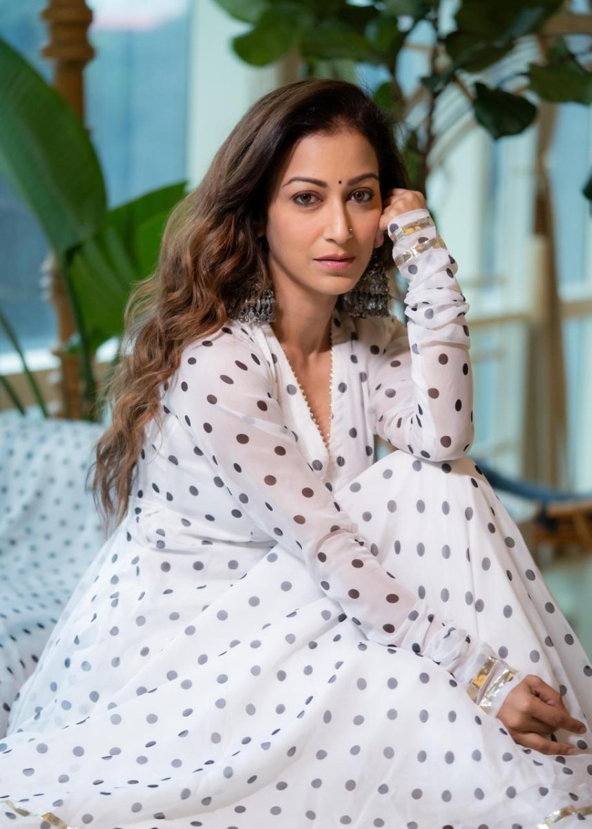 POLKA DOT WHITE ORGANZA ANARKALI SET WITH ORGANZA DUPATTA - Pomcha Jaipur