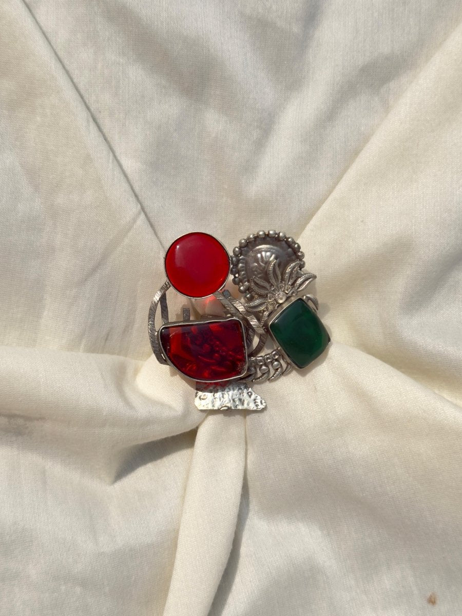 RED AND GREEN STONE SILVER OXIDISED RING - Pomcha Jaipur