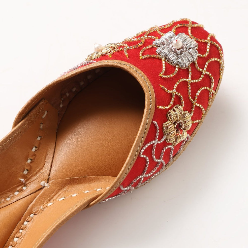 RED KALAKRITI MOJARI - Pomcha Jaipur