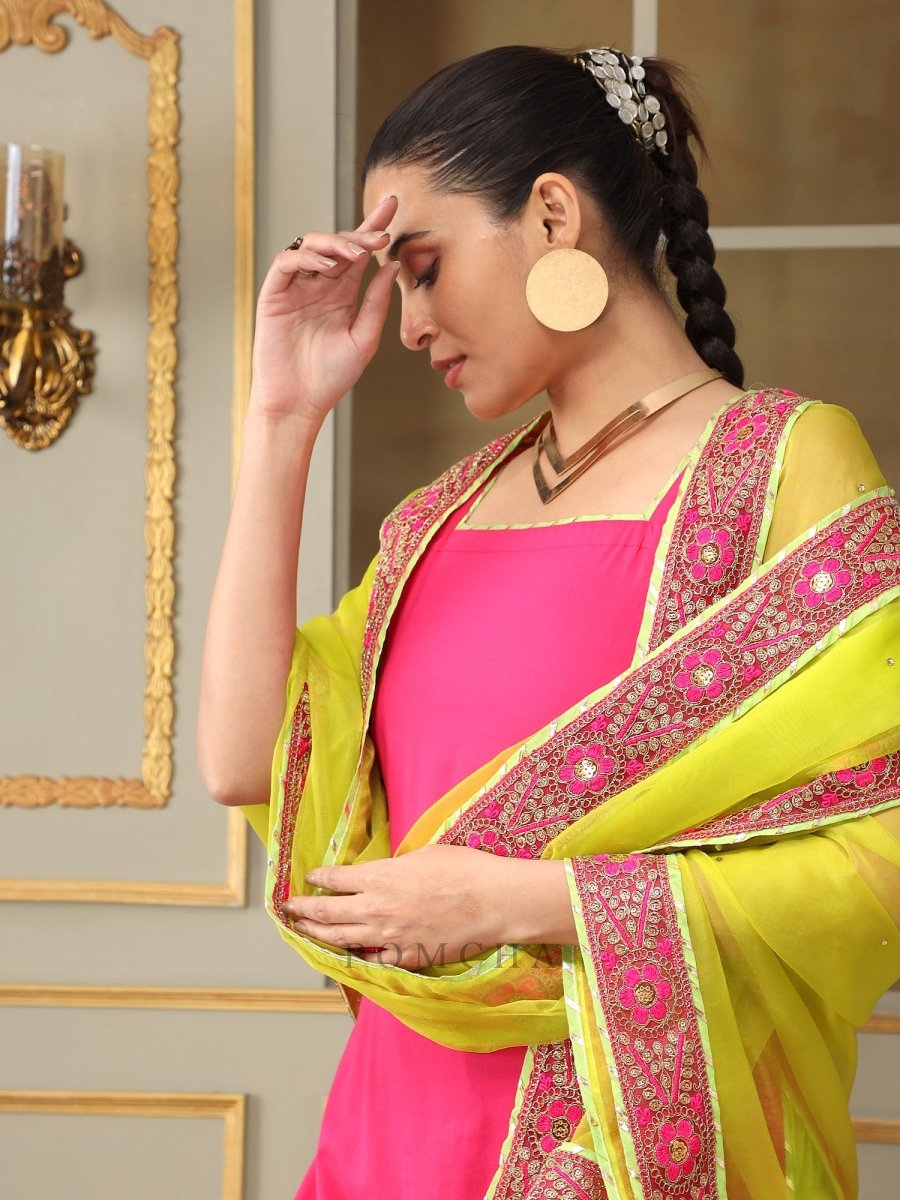 SAADGI GULABI LACE PINK STRAIGHT SUIT SET - Pomcha Jaipur