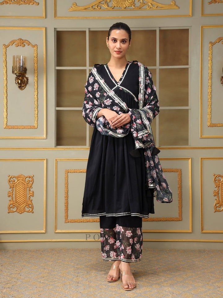 SAADGI PINK LOTUS BLACK STRAIGHT SUIT SET - Pomcha Jaipur
