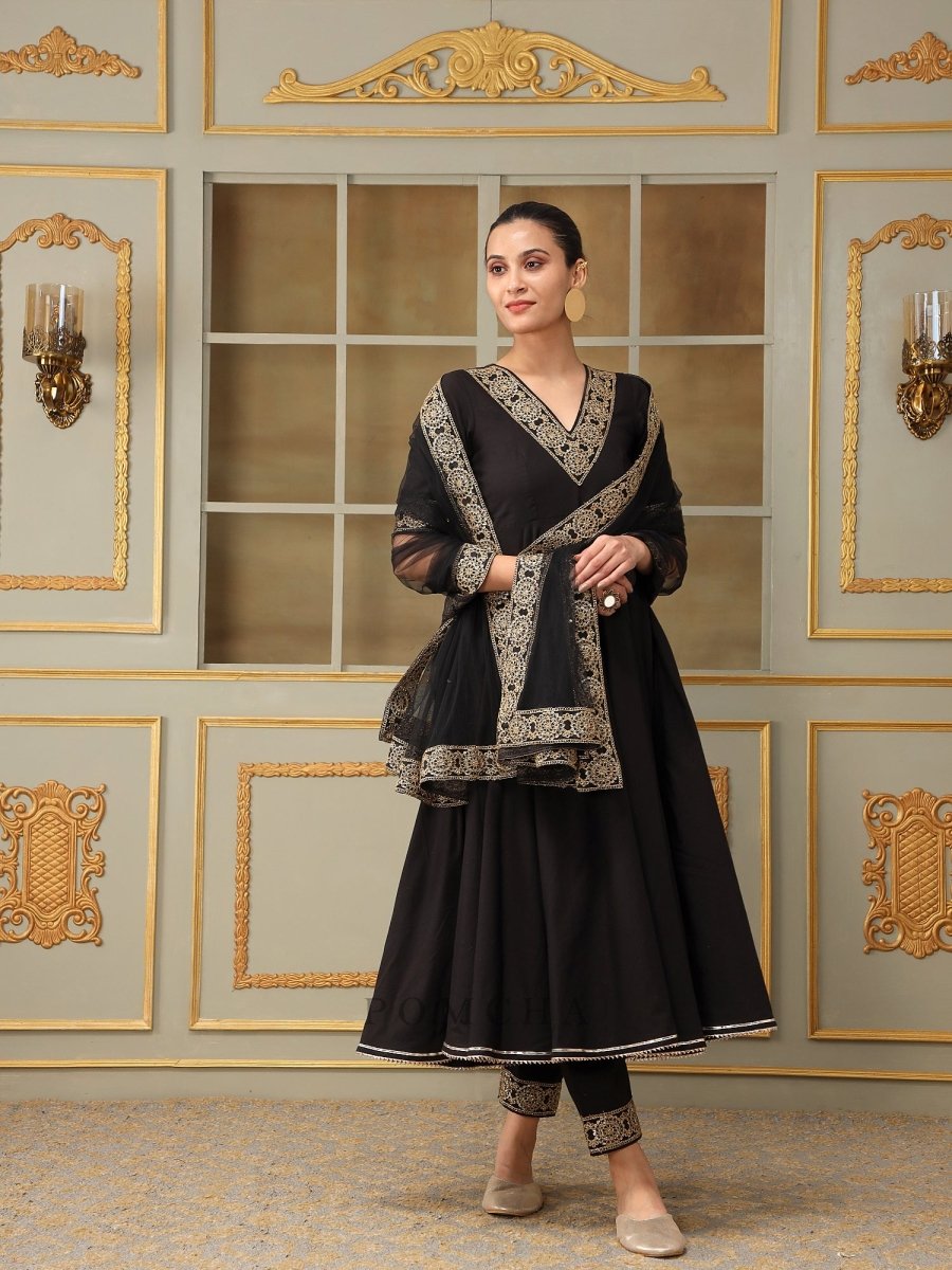 SAADGI SUNHERI LACE BLACK ANARKALI SET - Pomcha Jaipur