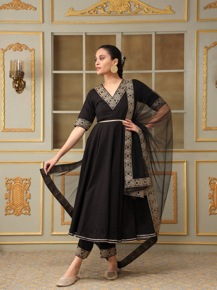 SAADGI SUNHERI LACE BLACK ANARKALI SET - Pomcha Jaipur