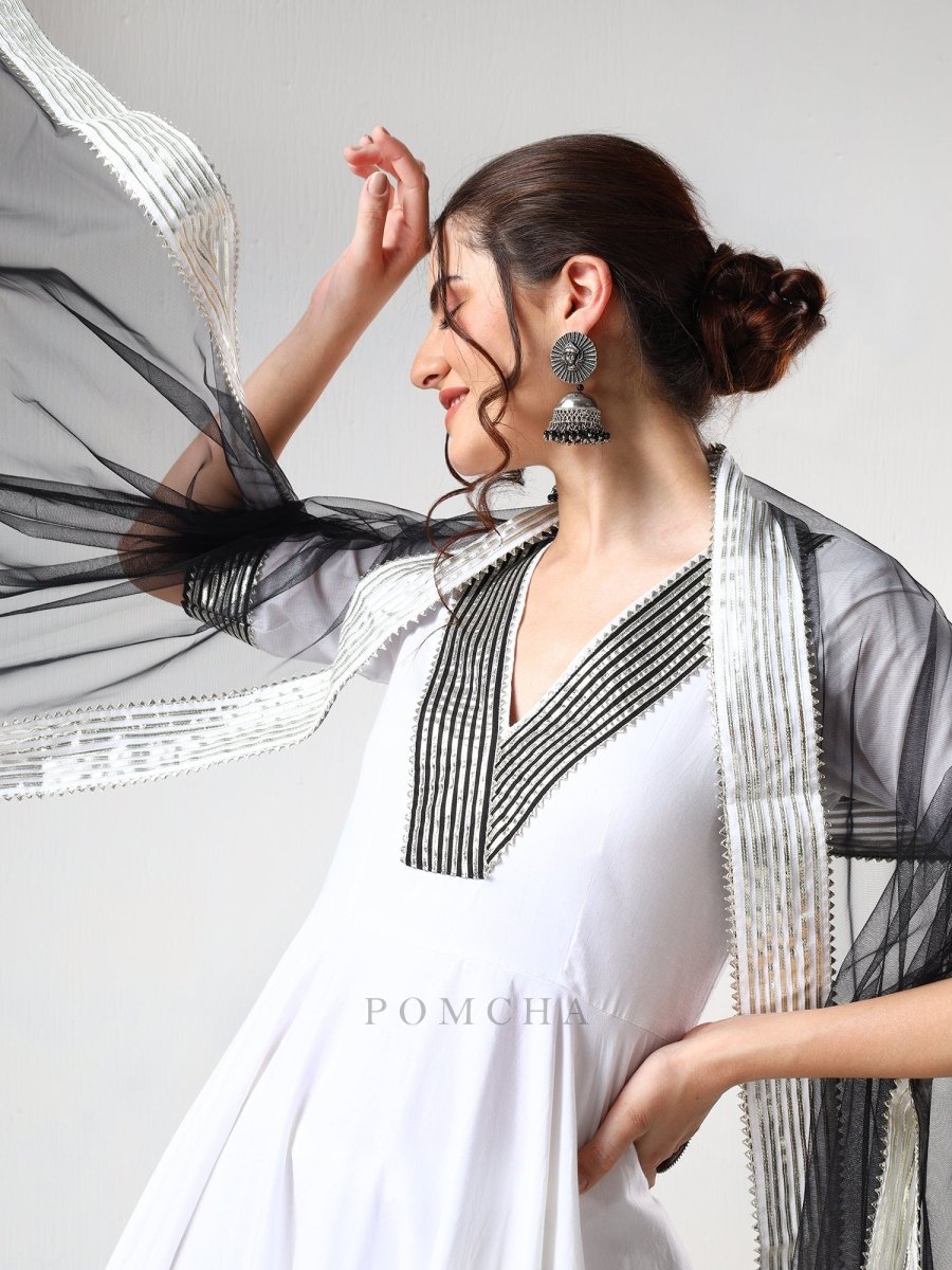 SADABHAR WHITE AND BLACK COTTON ANARKALI SET - Pomcha Jaipur