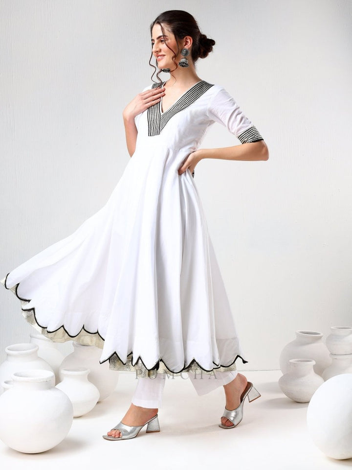 SADABHAR WHITE AND BLACK COTTON ANARKALI SET - Pomcha Jaipur