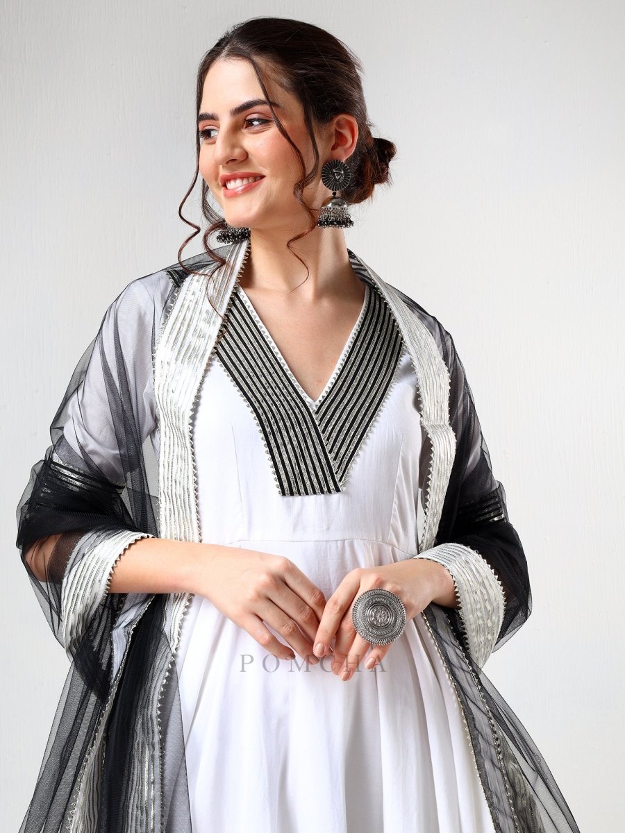 SADABHAR WHITE AND BLACK COTTON ANARKALI SET - Pomcha Jaipur