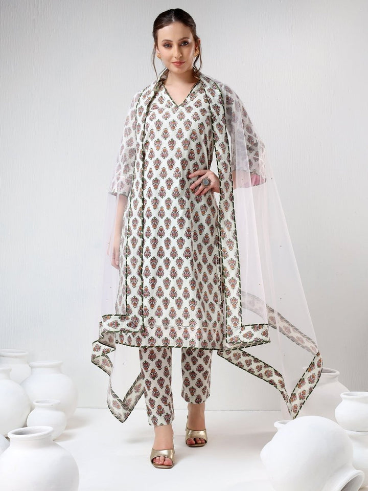 SADABHAR WHITE BOOTI COTTON SUIT SET - Pomcha Jaipur
