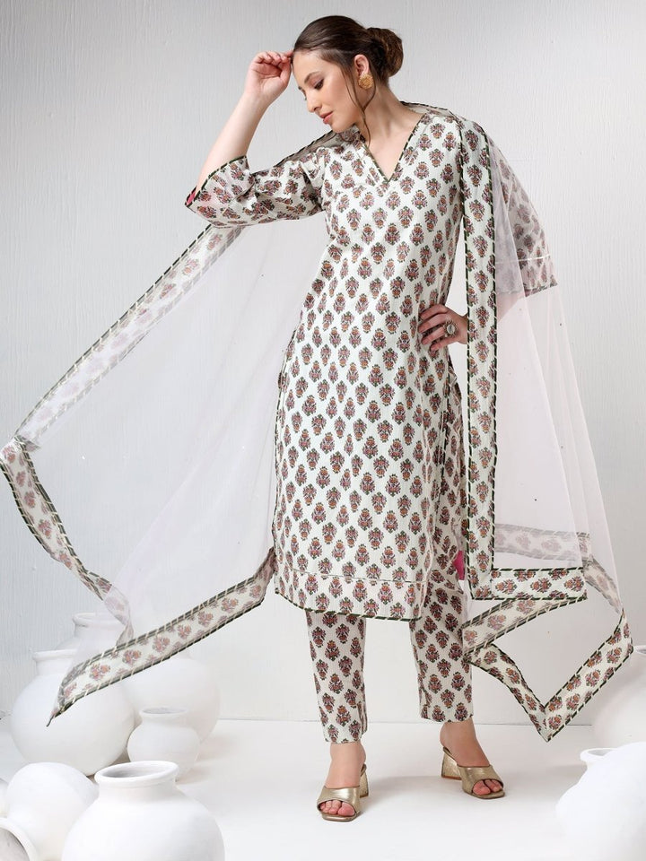 SADABHAR WHITE BOOTI COTTON SUIT SET - Pomcha Jaipur