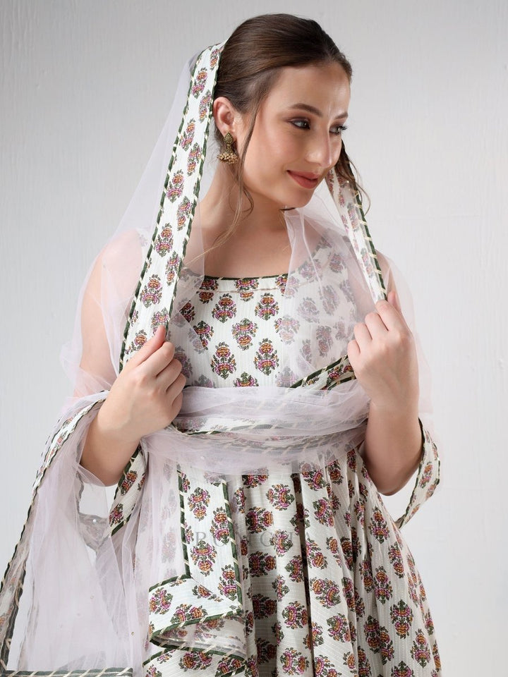 SADABHAR WHITE HAND BLOCK PRINT COTTON ANARKALI SET - Pomcha Jaipur