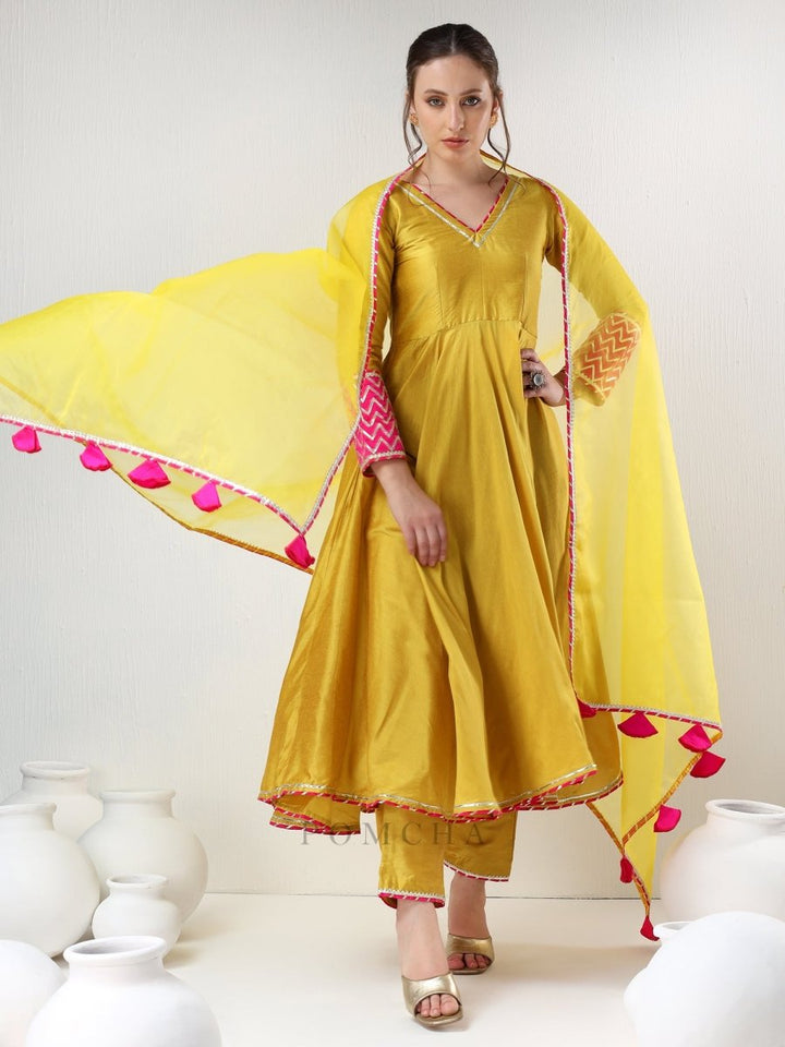 SADABHAR YELLOW COTTON SILK GOTTA WORK ANARKALI SET - Pomcha Jaipur