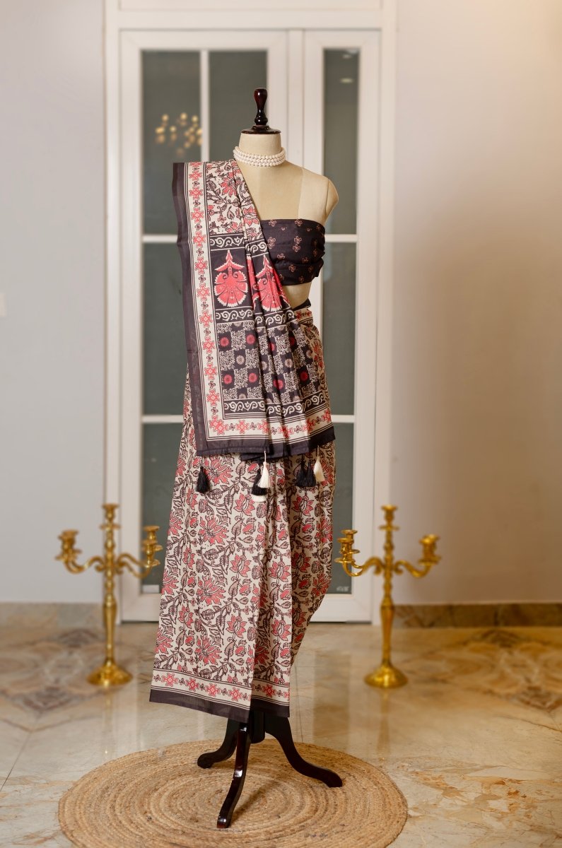 SOOT RAAG BLACK PRINTED SAREE WITH BLACK LINEN BLOUSE - Pomcha Jaipur