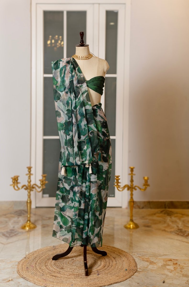 SOOT RAAG FLOREST FLOW GREEN ORGANZA SAREE WITH CREPE GEORGETTE BLOUSE PIECE - Pomcha Jaipur