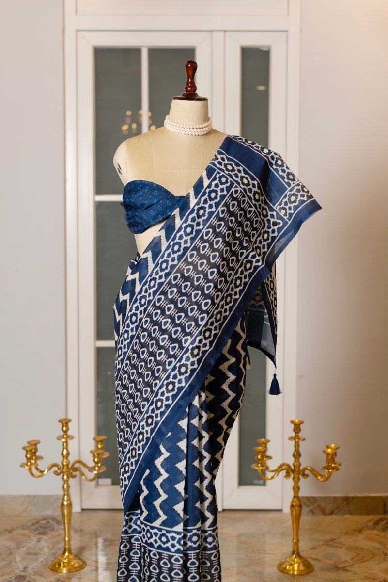 SOOT RAAG NEELAMBARI MUL COTTON SAREE WITH BLOUSE PIECE - Pomcha Jaipur