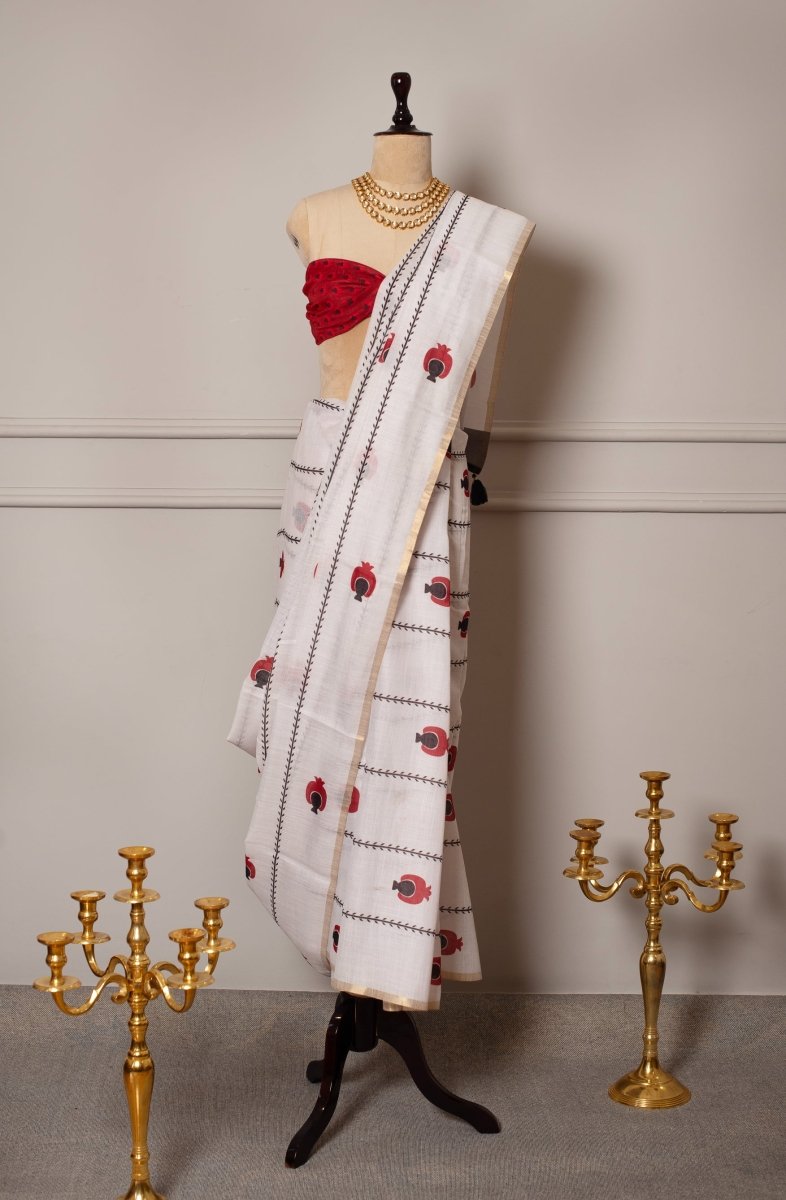 SOOT RAAG WHIITE RED PRINTED LINEN SAREE WITH RED PRINTED LINEN BLOUSE - Pomcha Jaipur