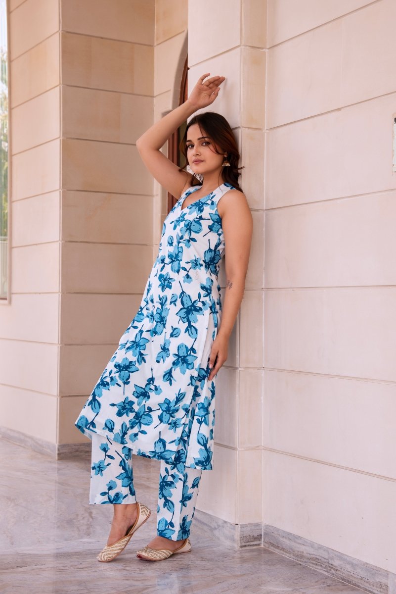 SUNHARI BLUE LILLY SLEEVELESS COTTON CO - ORD SET - Pomcha Jaipur